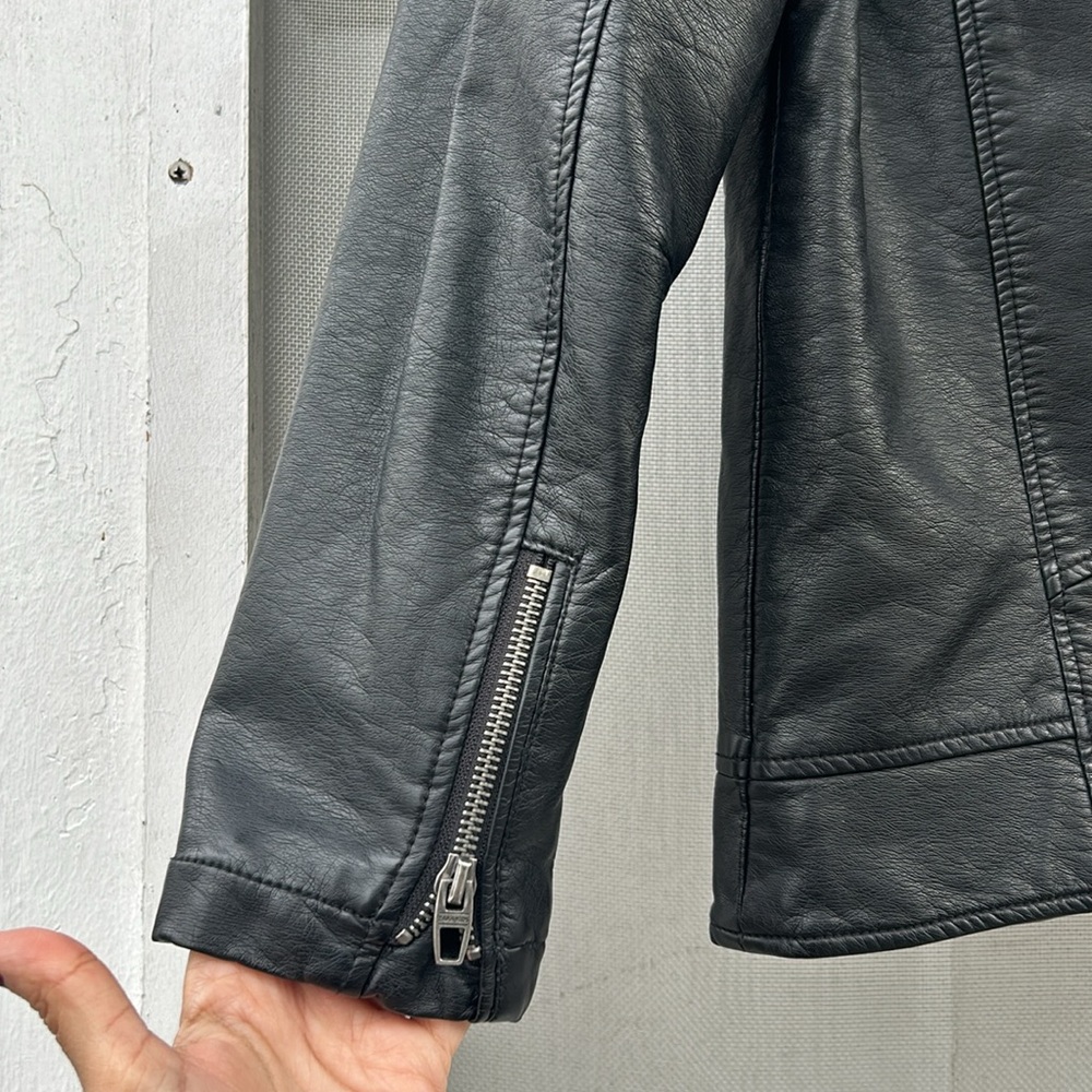Jacket - Picture 6 of 10